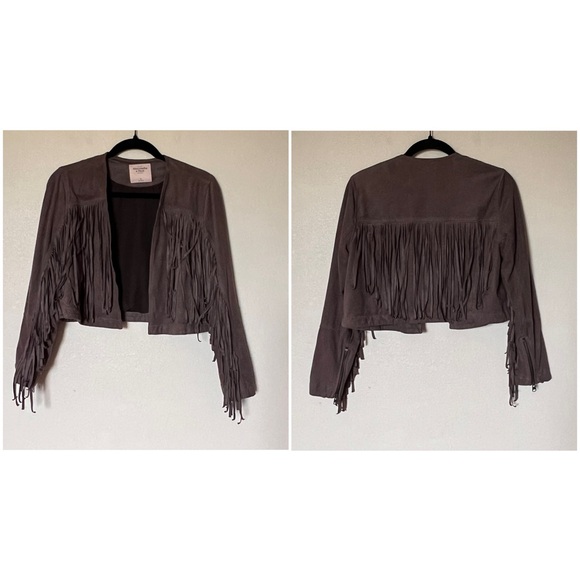 Abercrombie & Fitch Faux Suede Fringe Cropped Festival Jacket Stone Gray Medium - Picture 4 of 13